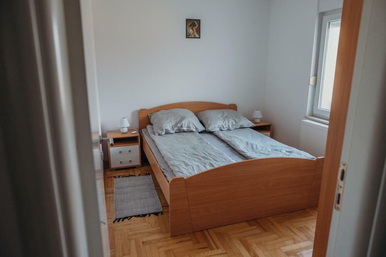 Apartman "Joka" Dakovo Exterior foto
