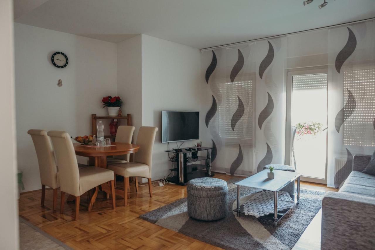 Apartman "Joka" Dakovo Exterior foto